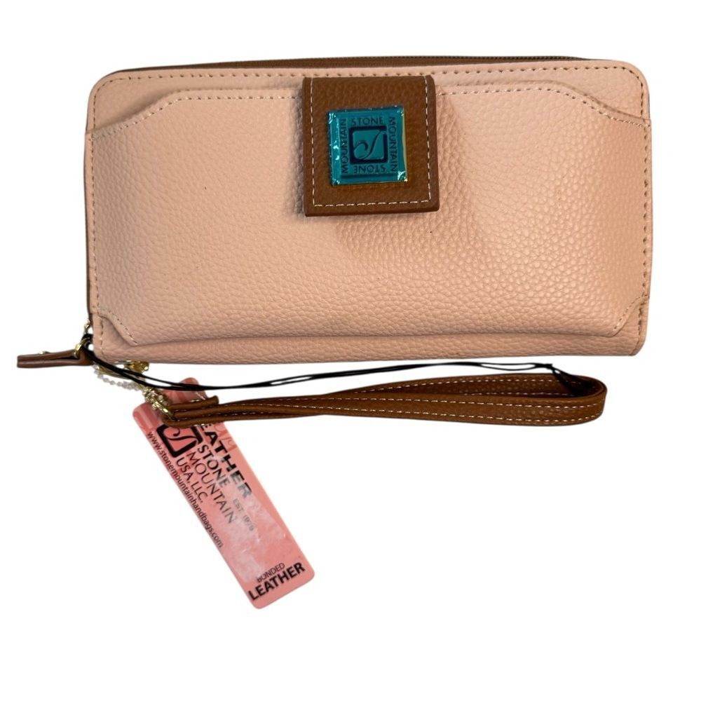 Stone Mountain Wallet Bonded Leather Pink Blush Wristlet NWT